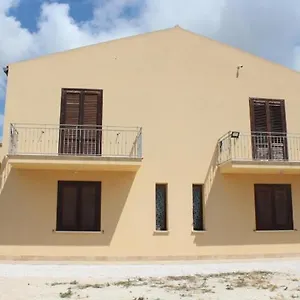  Casa vacanze Tychè House